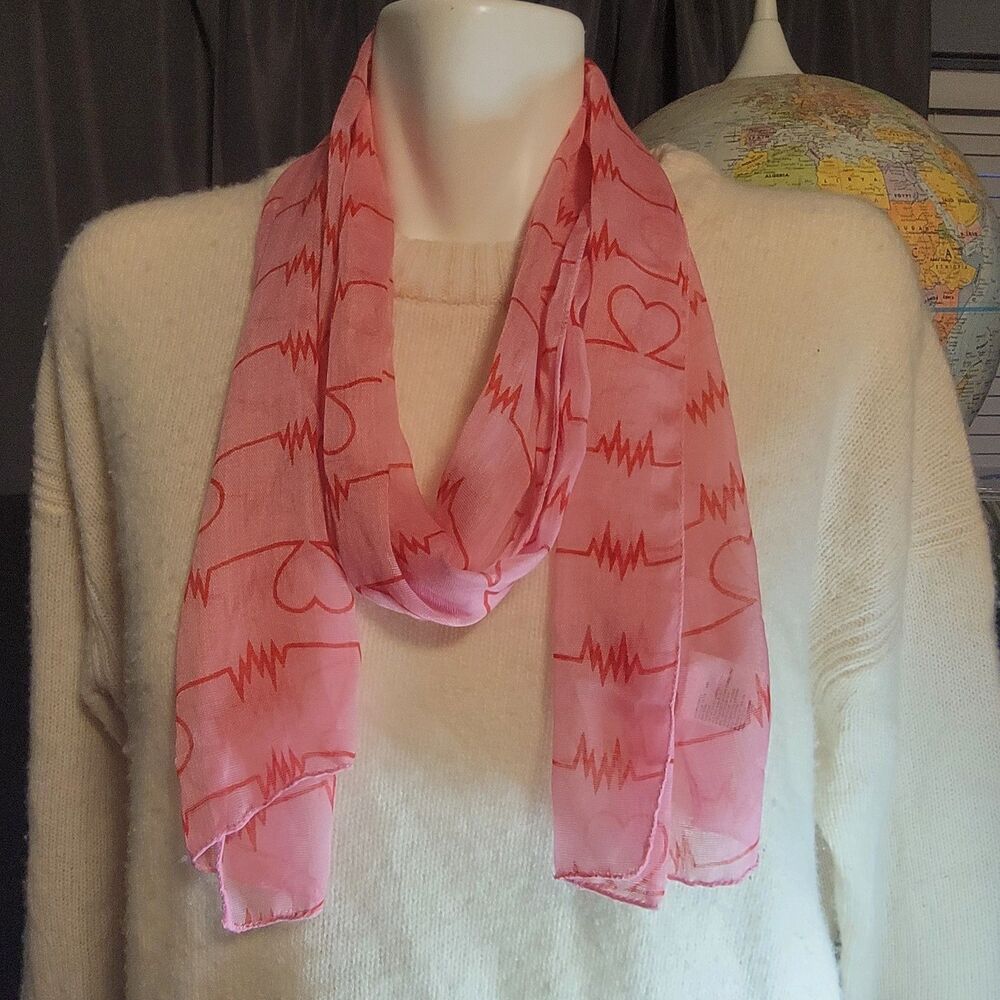 Heart Scarf, Nurse